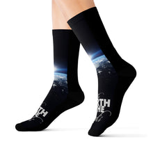 Load image into Gallery viewer, The Earth is the Lord&#39;s Socks
